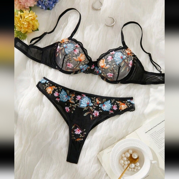 Spring/Summer Women Black Underwire Bra Sexy Lingerie Set, Mesh